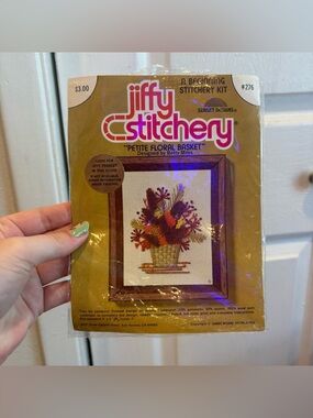 Vintage Sunset Designs Jiffy Stitchery Kit - 80% Finished